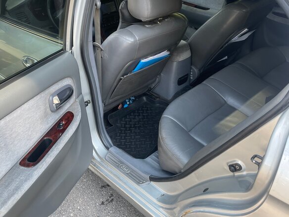2004 Kia Magentis I Рестайлинг, серебристый - вид 9