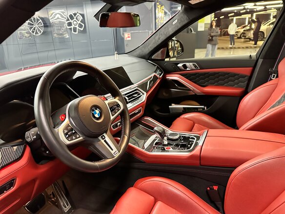 2021 BMW X6 M Competition III (F96), красный, 13000000 рублей - вид 22