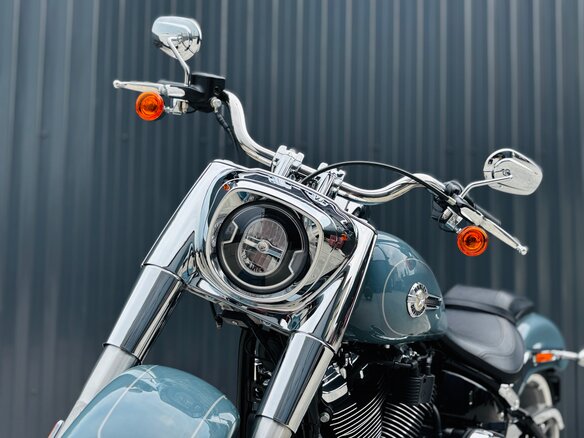 2024 Harley-Davidson Fat Boy, голубой, 3500000 рублей - вид 17
