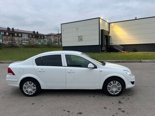 2012 Opel Astra H Рестайлинг, белый, 525000 рублей, вид 3