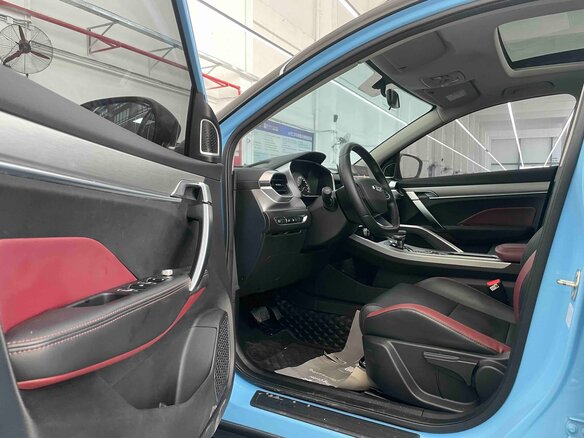 2022 Geely Binyue I Рестайлинг, голубой - вид 3