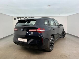 2025 BMW X3 Long 30L xDrive IV (G45/G48), чёрный, 7700000 рублей, вид 4