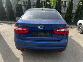 2012 Kia Rio 5-speed III, синий, 590000 рублей, вид 2