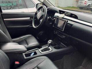 2016 Toyota Hilux VIII, чёрный, 2950000 рублей, вид 4
