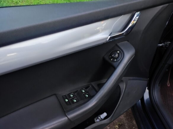 2016 Skoda Octavia III (A7), чёрный, 885000 рублей - вид 16