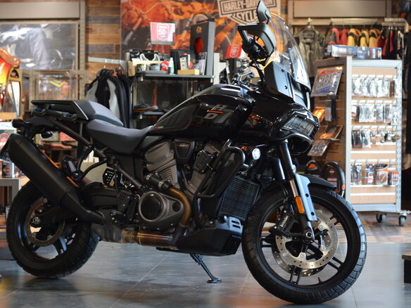2021 Harley-Davidson Pan America, чёрный, 1390000 рублей - вид 3
