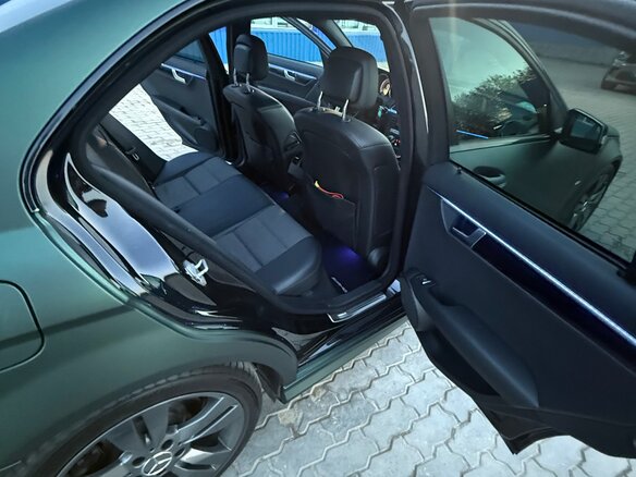 2011 Mercedes-Benz C-Класс 180 BlueEFFICIENCY III (W204) Рестайлинг, чёрный, 1340000 рублей - вид 10