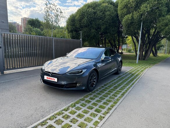 2019 Tesla Model S P100D I Рестайлинг, серый, 5800000 рублей - вид 1