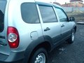 2018 Chevrolet Niva I Рестайлинг, серебристый, 730000 рублей - вид 9