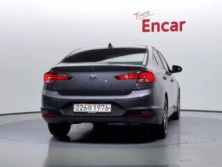 2019 Hyundai Avante VI Рестайлинг, серый, 1640000 рублей, вид 4