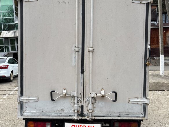 2008 Hyundai Porter, белый, 1000000 рублей - вид 3