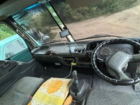 1997 Nissan Diesel, бежевый, 2000000 рублей, вид 3