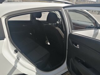 2018 Kia Rio X-Line IV, белый, 1200000 рублей, вид 5