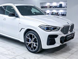 2022 BMW X6 40i III (G06), белый, 9450000 рублей, вид 3