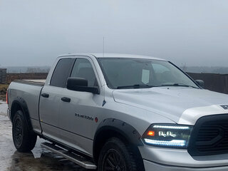2011 Dodge RAM IV (DS/DJ), серебристый, 3200000 рублей, вид 3