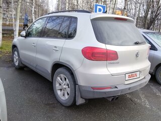 2012 Volkswagen Tiguan I Рестайлинг, серебристый, 1450000 рублей, вид 2