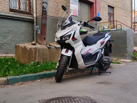 2025 E-Moto YH50QT, белый, 350000 рублей, вид 4