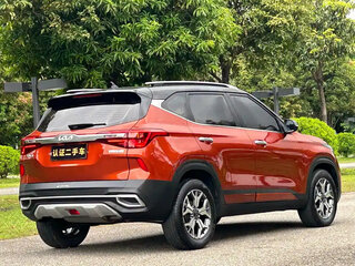 2022 Kia KX3, красный, 1350000 рублей, вид 2