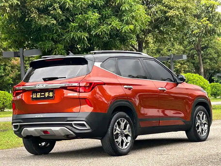 2022 Kia KX3, красный, 1380000 рублей, вид 2