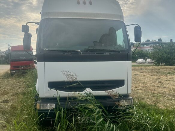 2004 Renault Premium, белый, 650000 рублей - вид 2