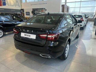 2026 Lada (ВАЗ) Vesta I Рестайлинг (NG), чёрный, 1668150 рублей, вид 4