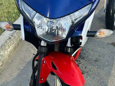 2011 Honda CB250R, белый, 350000 рублей, вид 1