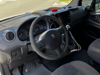 2012 Peugeot Partner II Рестайлинг, белый, 395000 рублей, вид 5