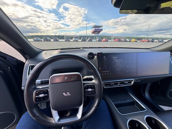 2024 Li Auto (Lixiang) L9 44.5 kWh I, чёрный, 6700000 рублей - вид 14