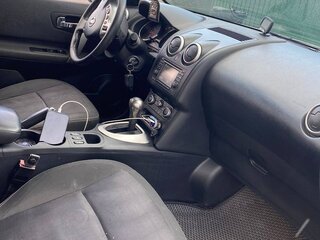 2013 Nissan Qashqai I Рестайлинг, серебристый, 790000 рублей, вид 4