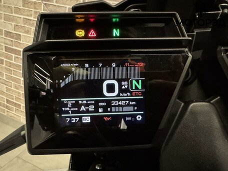 2023 Yamaha MT-09 Tracer (FJ-09), чёрный, 1295000 рублей, вид 5