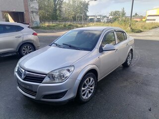 2011 Opel Astra H Рестайлинг, серебристый, 500000 рублей, вид 1