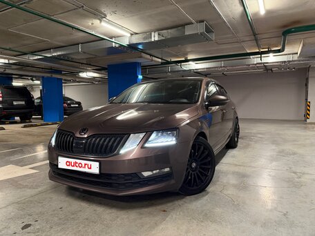 2018 Skoda Octavia III (A7) Рестайлинг, коричневый, 1749000 рублей, вид 1