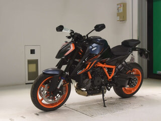 2023 KTM 1290 Super Duke R, чёрный, 1500000 рублей, вид 4