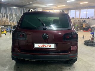 2008 Volkswagen Touareg I Рестайлинг, фиолетовый, 1099000 рублей, вид 3