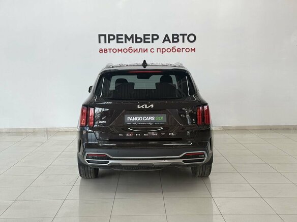 2022 Kia Sorento IV, коричневый, 3390000 рублей - вид 4