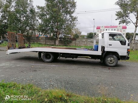 1991 Toyota Dyna, белый, 1500000 рублей, вид 1