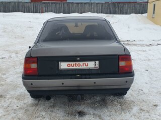 1989 Opel Vectra A, серый, 129000 рублей, вид 4