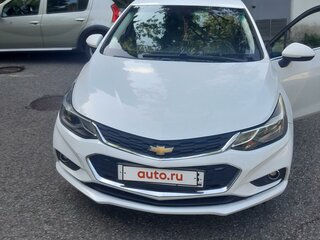 2017 Chevrolet Cruze II, белый, 900000 рублей, вид 1