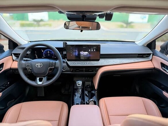 2024 Toyota Camry IX (XV80) China Market, чёрный, 3279000 рублей - вид 1