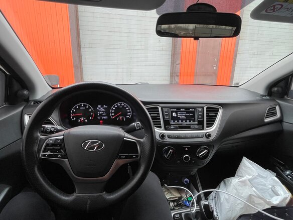 2020 Hyundai Solaris II, белый, 1400000 рублей - вид 13