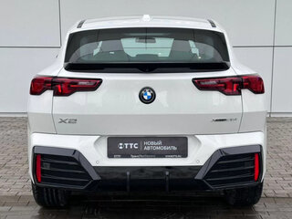 2025 BMW X2 xDrive25i II (U10), белый, 6300000 рублей, вид 5