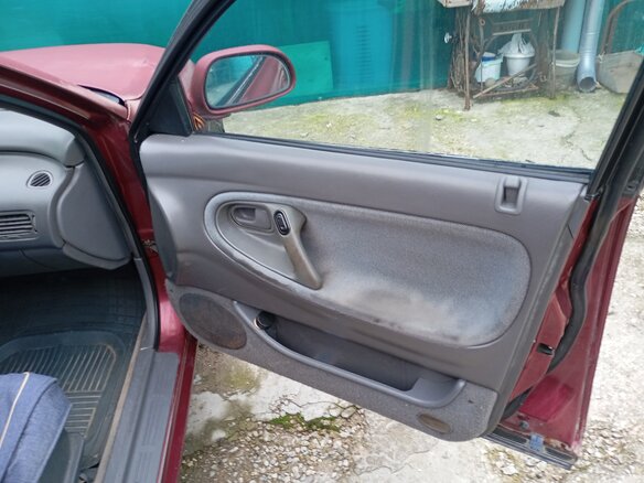 1993 Mazda 626 IV (GE), пурпурный, 170000 рублей - вид 6
