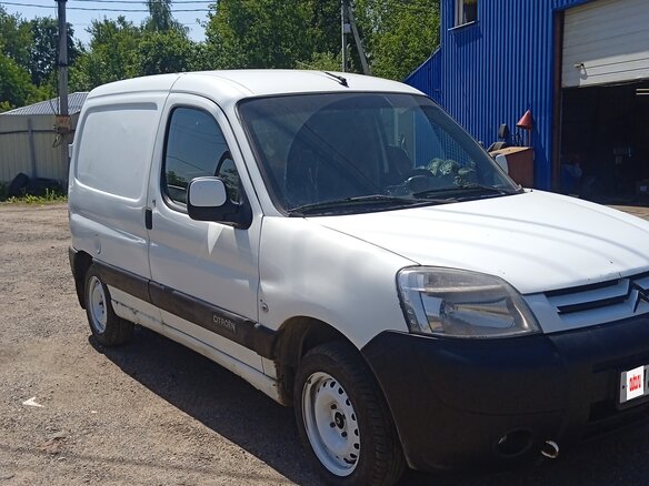 2011 Citroen Berlingo I Рестайлинг, белый, 380000 рублей - вид 2