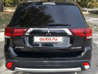 2018 Mitsubishi Outlander III Рестайлинг 2, чёрный, 1790000 рублей, вид 4