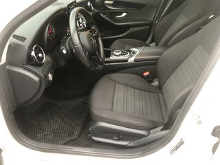 2018 Mercedes-Benz C-Класс 180 IV (W205) Рестайлинг, белый, 2350000 рублей, вид 3