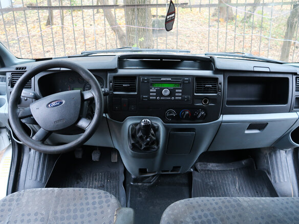 2010 Ford Transit, белый, 1100000 рублей - вид 31