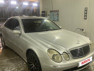 2004 Mercedes-Benz E-Класс 320 III (W211, S211), серебристый, 780000 рублей, вид 4