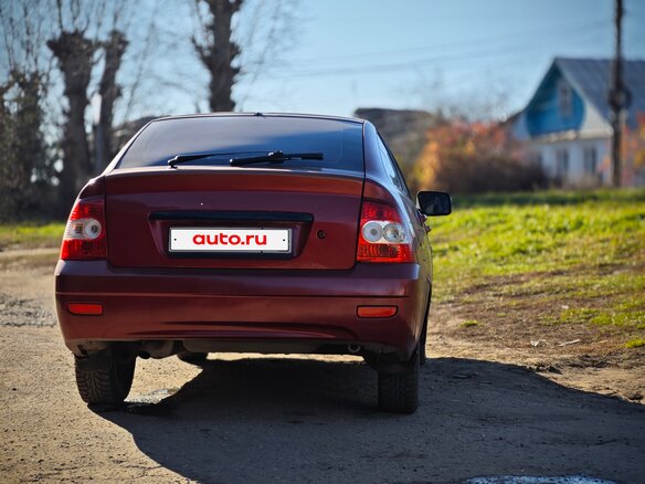 2009 Lada (ВАЗ) Priora I, красный, 170000 рублей - вид 3