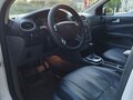 2010 Ford Focus II Рестайлинг, белый, 710000 рублей - вид 5