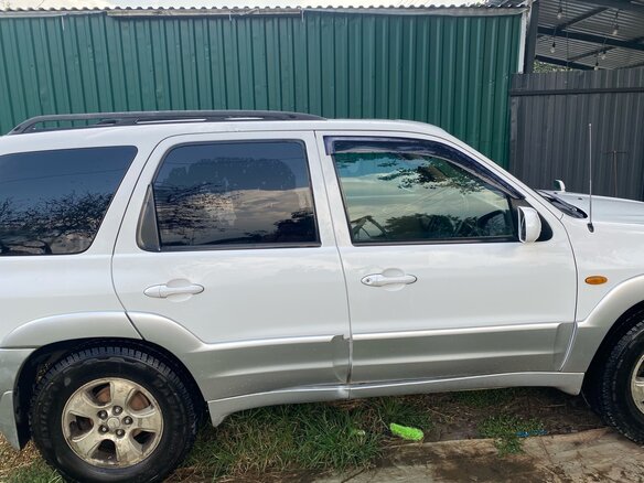 2001 Mazda Tribute I, белый, 550000 рублей - вид 3